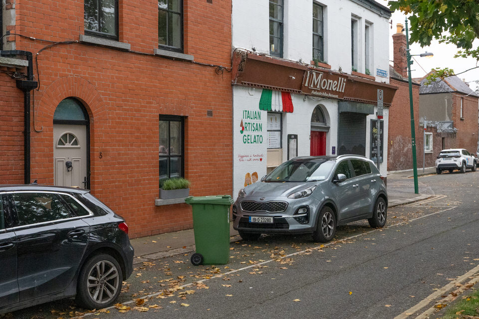 iMONELLI AUTHENTIC ITALIAN RESTAURANT