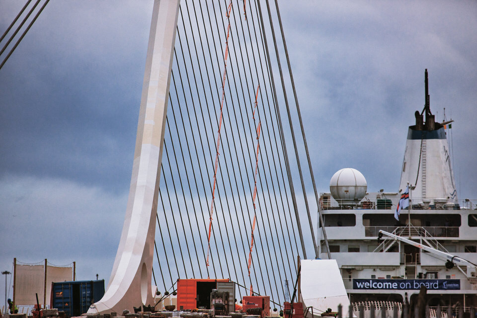 Final Construction Phase Of The Samuel Beckett Bridge Final Construction Phase Of The Samuel Beckett Bridge