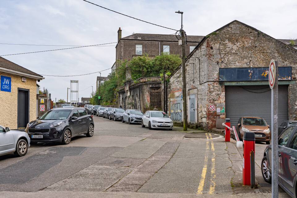  Hibernian Road And Pedestrian Bridge 